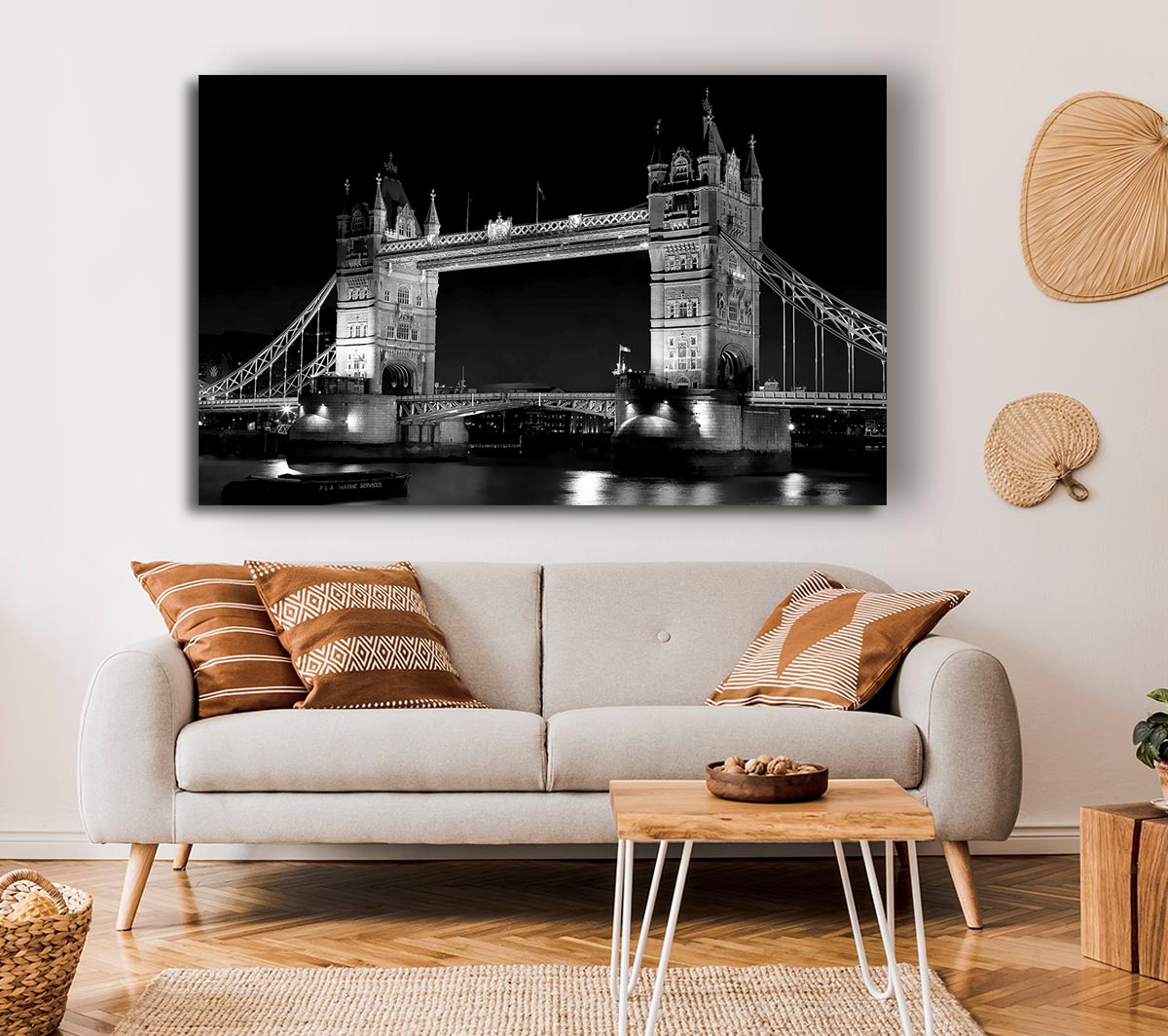 London Bridge Retro B n W